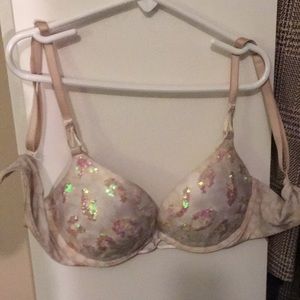 Victorias Secret Miraculous Plunge Sparkle 34A Bra